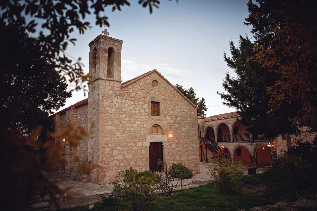 Minthis Resort Tsadha Exterior photo The church of the monastery